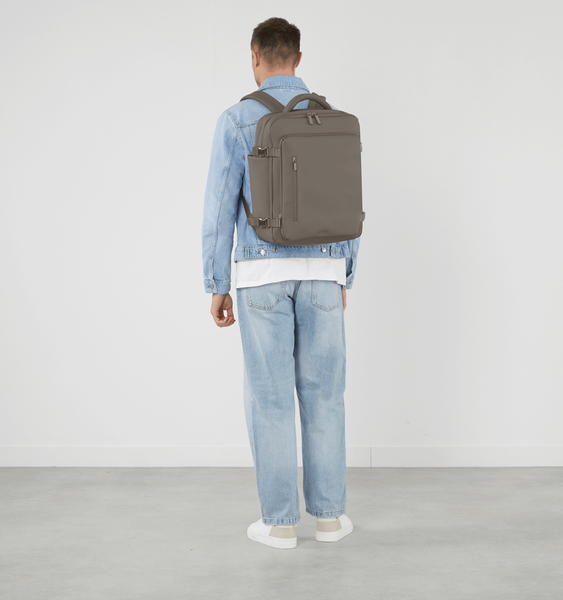 Lost In Berlin Reiserucksack 17" Lost In Berlin Reiserucksack 17"