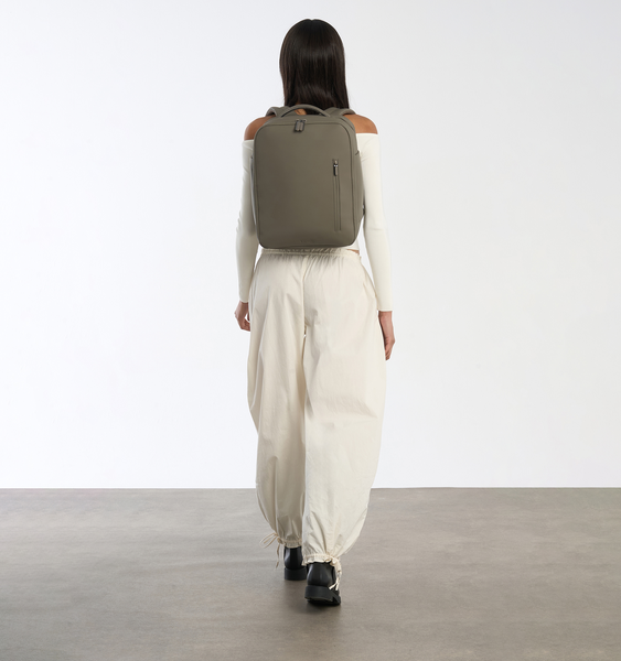 Lost In Berlin Reiserucksack Light 15.6"