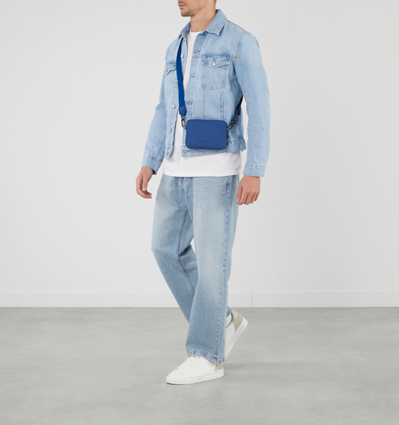 Lost In Berlin Umhängetasche - die Box Lost In Berlin Umhängetasche - die Box