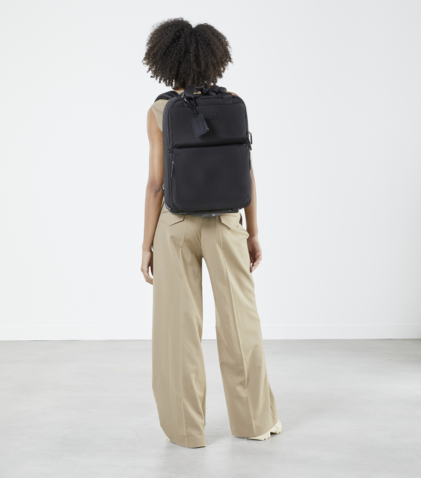 Vy backpack online