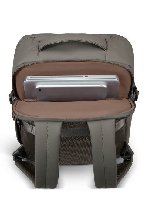 Lost In Berlin Rucksack Pro 16"